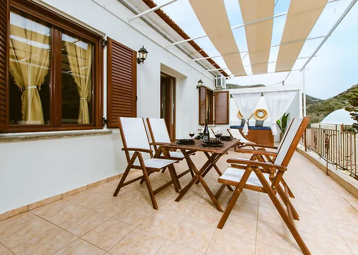 Erotokritos Deluxe Suite With Jacuzzi