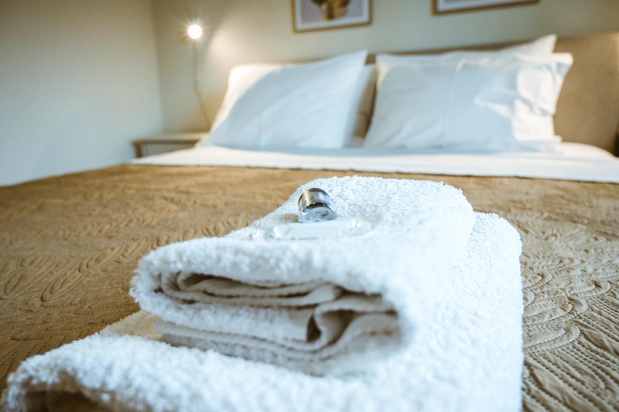 Erotokritos Deluxe With Jacuzzi Apartment Perivolia (Kissamos)